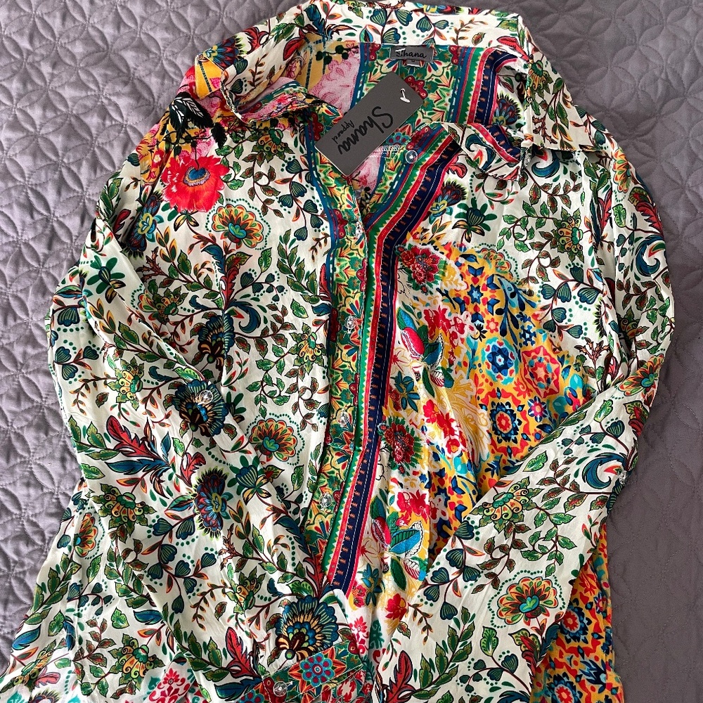Shana Apparel button up blouse, tag still on